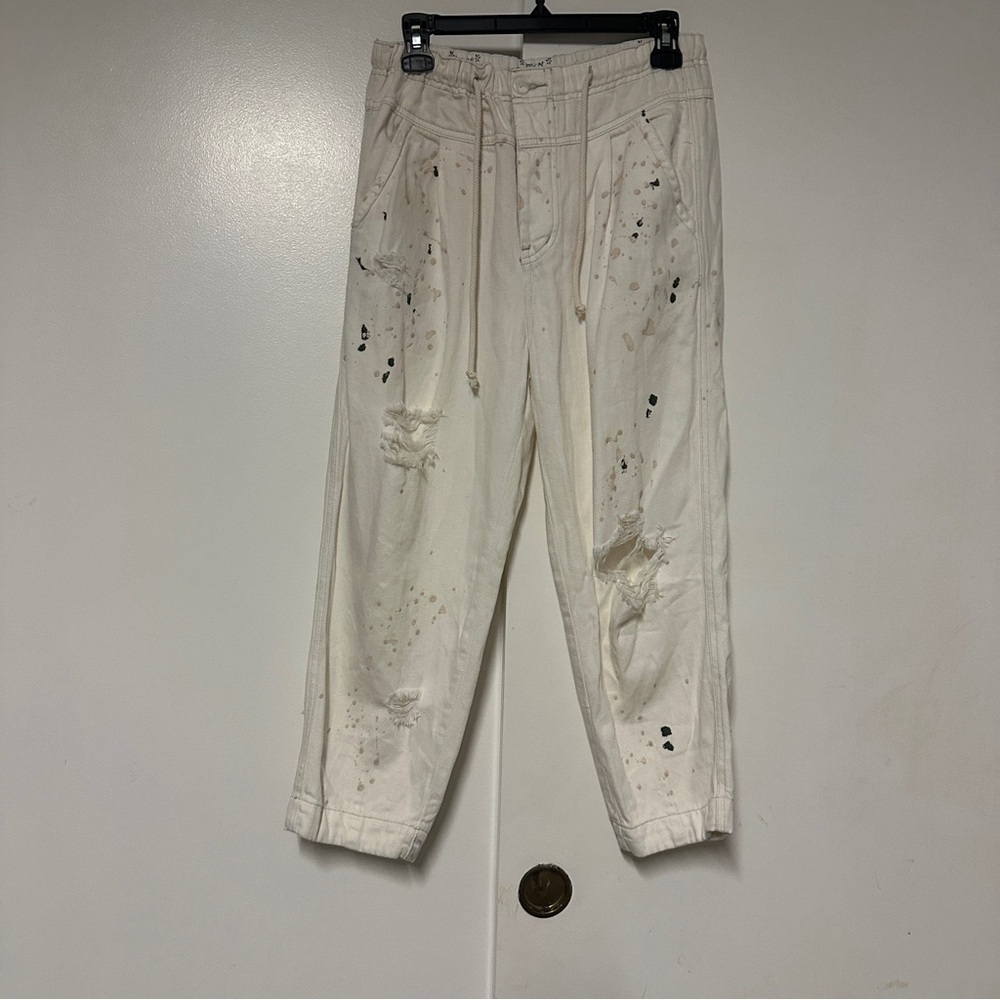 Free People Mixed Up Cotton Distressed Utility White Jeans Size XS - Picture 1 of 10
